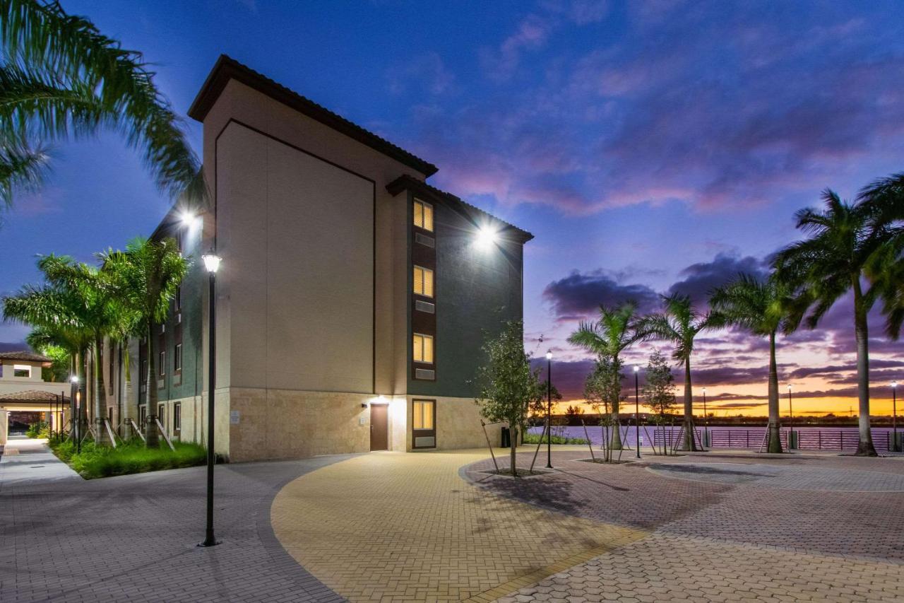 Woodspring Suites Miramar Exteriör bild